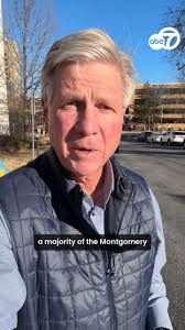 🐼 Baby panda in the snow? Baby panda in the snow! 🐼 Xiao Qi Ji, the  16-month-old panda at the National Zoo, somersaulted and celebrated the  first snowfall of 2022. 📹: @smithsonianzoo #