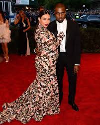 The video shows kardashian west trying on her thierry mugler dress, which featured a tightly. Kim Kardashian Says Her Infamous Met Gala Couch Dress Made Her Feel So Insecure