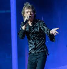 En effet, nous avons préparé les solutions de codycross chanteur de rock américain surnommé l'iguane. Mick Jagger Wikipedia
