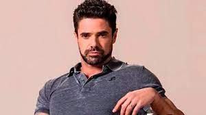 Jun 15, 2021 · el actor luciano castro, separado de sabrina rojas y en pleno auge de rumores de nuevo romance, se la jugó en instagram y puso la foto que todos estaban esperando. Todo Sobre Luciano Castro El Intransigente