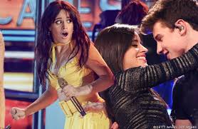 The former fifth harmony member was spotted on a florida beach with boyfriend shawn mendes wednesday. Shawn Mendes Camila Cabello Eindeutiges Liebes Outing