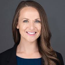 Amanda Tillett's Instagram, Twitter & Facebook