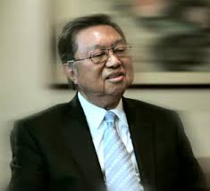 Converging Paths at Public Housing Estates