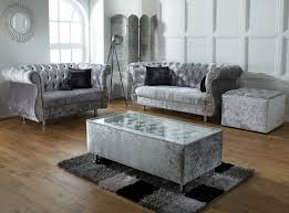 Unbeatable range of the uk's top quality coffee tables. Bespoke Uk Made Chesterfield Deep Buttoned Glass Coffee Table Chic Concept