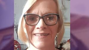 Lynda Wakefield's Instagram, Twitter & Facebook