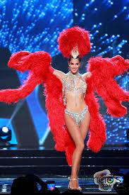 The amazing and only left bank cabaret directed and choreographed by the reknown kamel ouali, starring iris mittenaere until march 22nd, 2020. Miss France Iris Mittenaere Wearing An Original Moulin Rouge Costume The First Time One Of The Cabaret Costume Was Worn By A Non D El Quinto Elemento Elementos