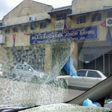 ˈjohorˈbahru adalah ibu kota negara bagian johor, malaysia. Alamat Lhdn Kluang Johor