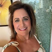 Elana Smith (@ElanaAxelband) • Facebook