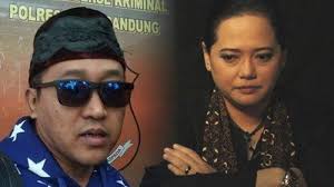 Uniknya berbagai ekspresi wajah itu menginspirasi warganet membuat lelucon segar. Teddy Tantang Balik Mbak You Soal Ilmu Hitam Pakar Ekspresi Wajah Angkat Suara Apa Yang Ditakutkan Tribun Pontianak