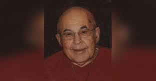 Mary Bovee's Instagram, Twitter & Facebook