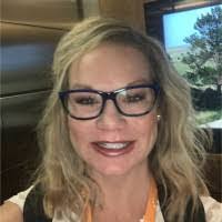 Lacey Abernathy's Instagram, Twitter & Facebook