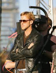 Weightless Shooting Ryan Gosling Leather Jacket In Los Angeles California San Diego Hermosillo Sacramento Wyoming Washington Dc North Dakota Usa Uk C Ryan Gosling Leather Jacket Style Leather Jacket Men