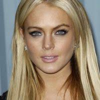 Lindsay Lohan : Sexy en cuir pour KODE et rayonnante en famille à Coachella 