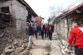 Son dakika denizli deprem haberi. Denizli Acipayam Deprem Firtinasi 100 Sarsinti Gerceklesti