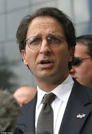 Mueller's team revealed to have 13 registered Democrats