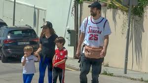 Her fourth studio album, and third to be in fully spanish, fijación oral vol. Shakira And Gerard Pique Ignore The Rule To Be Able To Go Outside In Spain The Limited Times