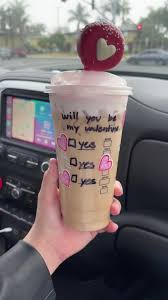 He did it yall 🥹❤️ #valentinesday #willyoubemyvalentine #starbucks #fyp