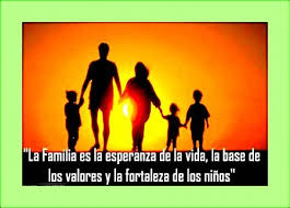 El valor de la familia no radica solo en los momentos felices o en la solución a los problemas del día a día. Frases Sobre La Familia En Imagenes Para Whatsapp Imagenes Para Whatsapp