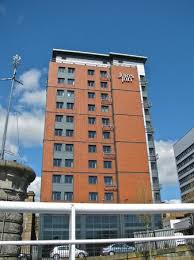 Jurys inn glasgow sits right next to the river clyde and is a 5 minute walk to the charming glasgow suspension bridge. River View Of The Hotel Picture Of Jurys Inn Glasgow Tripadvisor