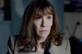 Son père, architecte, et sa mère, peintre, lui ont certainement transmis le gène artistique puisqu'elle se passionne rapidement pour le théâtre. Les Disparus De Valenciennes France 3 Virginie Lemoine J Ai Ete Un Peu Etonnee Que L On Me Propose Ce Role