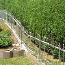 Zaunsysteme Aus Metall Aluminium Und Edelstahl Zaun In 2020 Edelstahl Zaun Zaun Aluminium Zaun