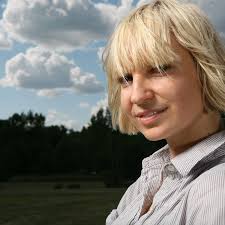 Sia is pop's stealth star: She hides her face, rarely performs and is about  to hit No. 1