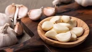 Bahkan bawang putih juga dipercaya bisa melancarkan produksi asi. Manfaat Bawang Putih Mentah Untuk Pengobatan Pneumonia