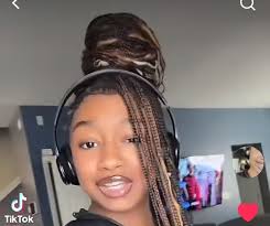 Elizabeth City police are looking for a missing 15-year-old girl, Zeniyah  Guy. Police say she was last seen