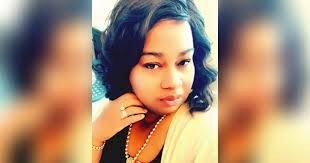 Josephine Vaughn's Instagram, Twitter & Facebook