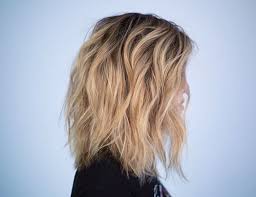 Short to medium hairstyles are in trends recently and getting more and more popular among women in 2019. New 10 Short Layered Haircuts 2019 Hairstyles 2u