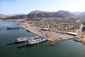 Evelyn went down to the port to watch the ships sailing in and out. Limani Hgoymenitsas Poioi Einai Oi Ennea Ypopshfioi Ependytes Newmoney