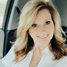 Carrie Mote's Instagram, Twitter & Facebook