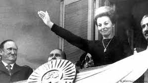 Perón intentó parar la ola de violencia pero ya era tarde. Isabel Martinez De Peron Zum 90 Kultur Dw 04 02 2021