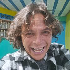 Giovani Alfaro Chavez en personas