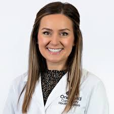 Kate May's Instagram, Twitter & Facebook