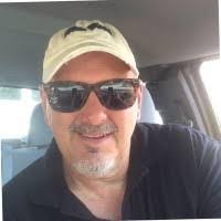 Robert Craker's Instagram, Twitter & Facebook