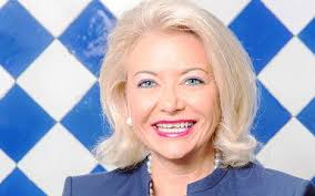 Bad Godesbergs Bezirksbürgermeisterin Simone Stein-Lücke hört auf