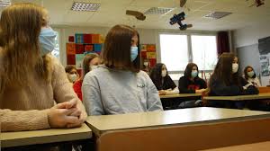 2007, pédagogue international « corps & masque » au département théâtre à l'université bellas artes puis dans l'école de danse el colegio del cuerpo à cartagena de indias en colombie. Covid 19 Peut On Interdire L Acces A L Ecole A Mon Enfant S Il N A Pas Un Masque De Categorie 1