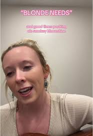 Where my blondes at ? 👱🏻‍♀️👱🏻‍♀️👱🏻‍♀️ #blonde #countrymusic #country  #acoustic #trending