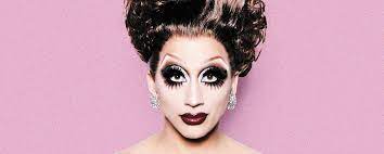 Drag queens share their favorite foundations, concealers, lipsticks and more in this roundup of the best makeup products. Fur Einen Makellosen Auftritt Make Up Tipps Der Dragqueens Queer De