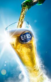 Beck's, dünyada yeşil şişede sunulan ilk bira olma özelliğini de taşıyor. Key Visual For Anadolu Efes Everything Shot In Camera Then Composited In Photoshop No Cgi Involved Beer Advertising Beer Photography Beer Ad