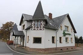 Nun könnte der betrieb zum millionengeschäft werden. Langenbrucker Hof Gerucht Um Bayern Star Thomas Muller Stimmt Nicht Westerkappeln Westfalische Nachrichten