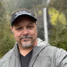 Bryan Elliott (@bryansphotos) • Threads, Say more