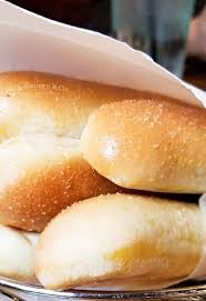Copycat Olive Garden Breadsticks Olive Garden Breadsticks Breadsticks Homemade Breadsticks