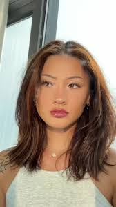 Naomi Camargo's Instagram, Twitter & Facebook