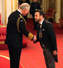 Ant & dec are a british tv presenting duo, consisting of comedians, tv presenters and singers ant mcpartlin obe (born 18 november 1975) and declan donnelly obe (born 25 september 1975), from newcastle upon tyne, north east england. Who Is Ant Mcpartlin How Did He Meet Dec Does He Have Children Where Does He Live