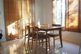 A traditional dining table set inspired by the farmhouse antique furniture look. What Chairs Go With Oak Dining Table 5 Wonderful Options Home Decor Bliss