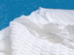 The sleep innovations mattress topper can help reduce body aches thanks to its pressure point relief, all while providing a pillowy surface for you to sleep on. How To Choose The Best Mattress Topper For Hip Pain