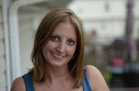 Tara Easter's Instagram, Twitter & Facebook