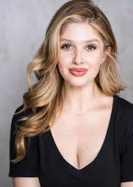 Malinda Carroll's Instagram, Twitter & Facebook